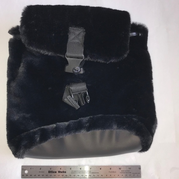 fuzzy backpack - Picture 5 of 5